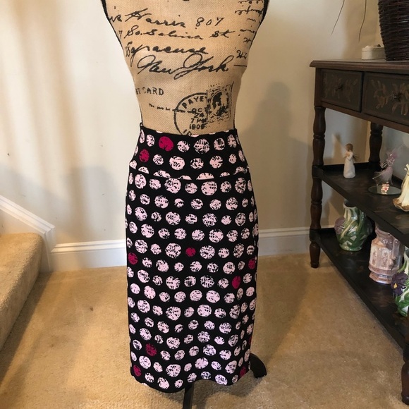 - LuLaRoe skirt - Picture 1 of 5